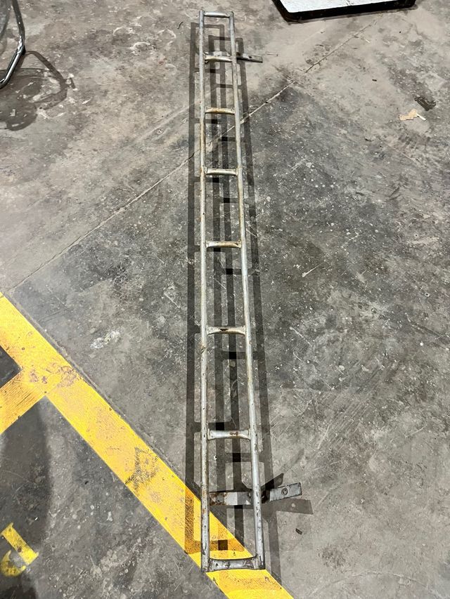 Escalera Hierro Camión/Caravana 2m