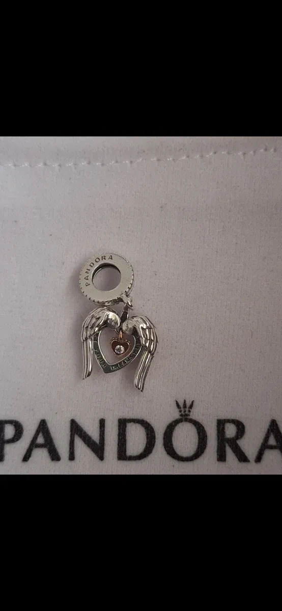 Pandora Charm Corazón Alas Ángel