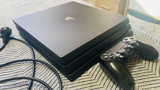 Play Station 4 Pro PS4 Negra 1 Tb