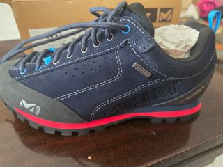 Zapatilla Millet Gore-Tex Montaña Azul/Rojo