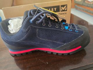 Zapatilla Millet Gore-Tex Montaña Azul/Rojo