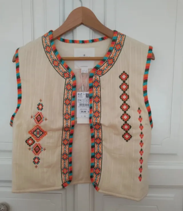 Chaleco tipo etnico bordado de Springfield