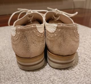 Zapatos Blucher Beige y Dorado