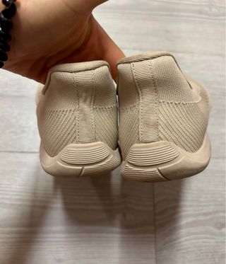 Zapatillas cómodas diario beige, estilo barefoot 