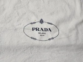 Bolsa saca polvos Prada 45x52