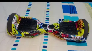 Hoverboard con diseño graffiti, perfecto estado