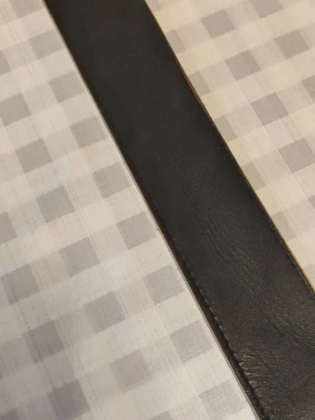 Correa de cuero para acordeón mano izquierda.