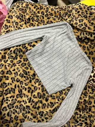 Top gris de manga larga