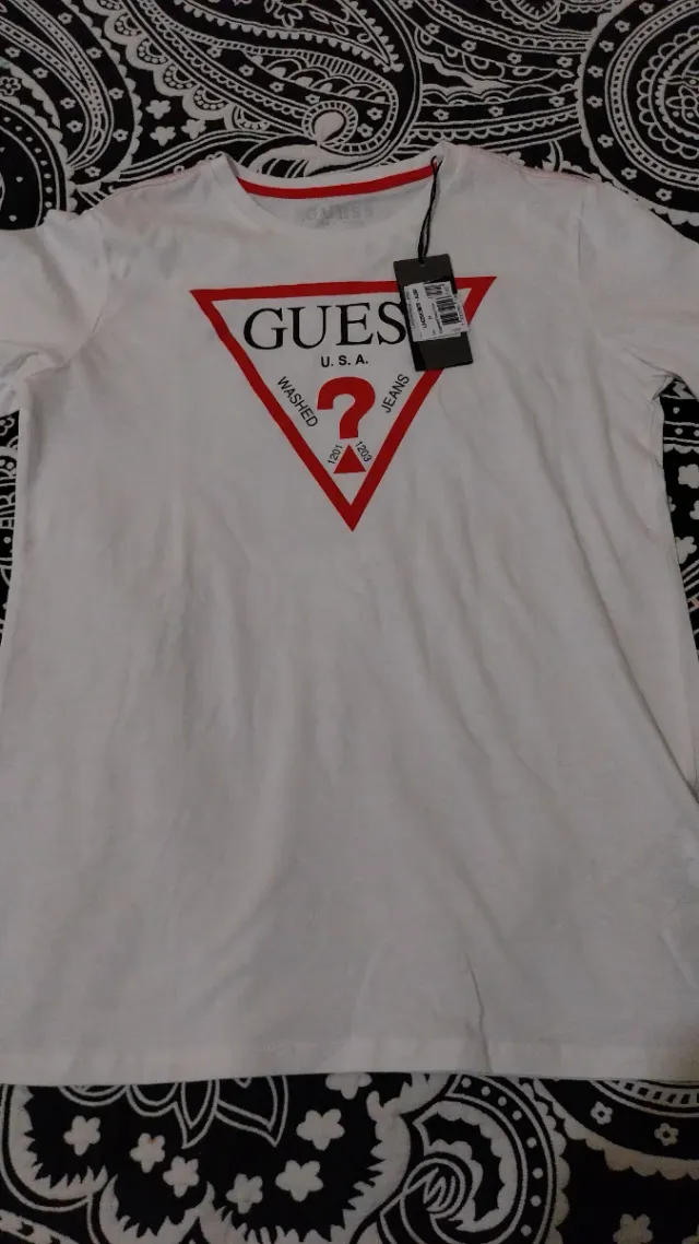 Camiseta Guess Blanca Manga Larga