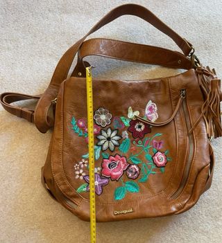 Bolso Desigual bordado flores y mariposas