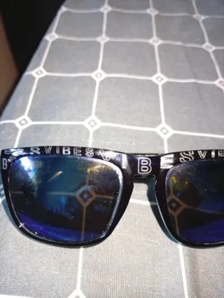 Gafas de sol BERVI negras y azules