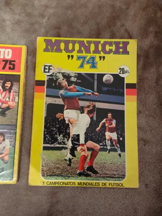 2 Álbumes de Cromos Fútbol Antiguos