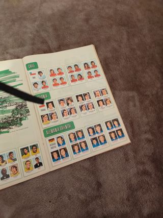 2 Álbumes de Cromos Fútbol Antiguos