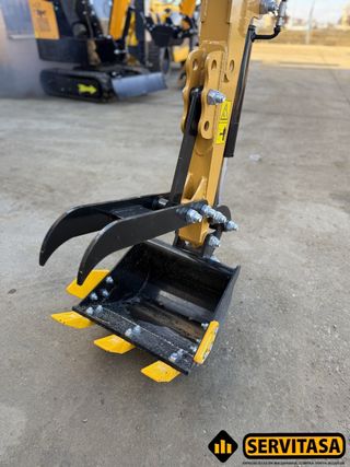 MINIEXCAVADORA AGT 2024