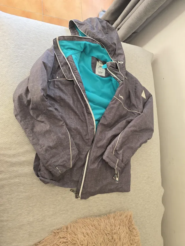 Chaqueta Invierno Decathlon Gris y Turquesa
