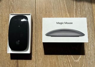 Apple  ORIGINAL Magic Mouse en negro,“Space Gray"