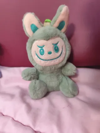 Lotto 2 giocattoli di peluche Labubu