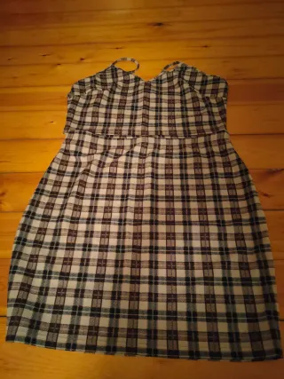 Vestido de cuadros marrón y blanco