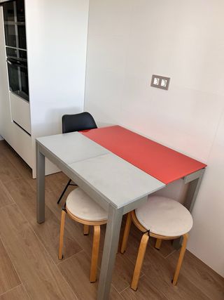 Mesa de cocina extensible metal y madera