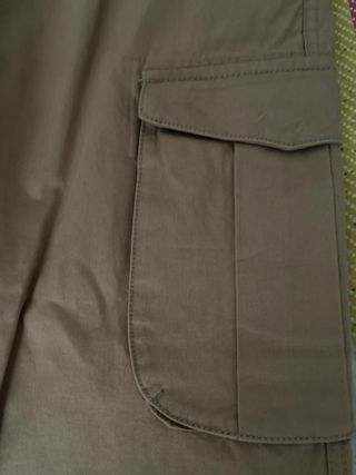Pantalones cargo beige hombre