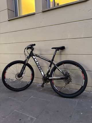 Bicicleta Cube LTD