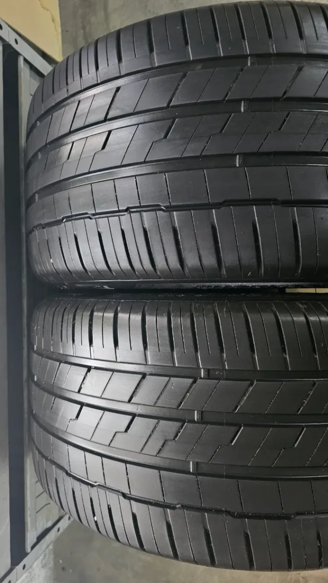 Neumáticos 305 40 20 Hankook X5, X6 traseros