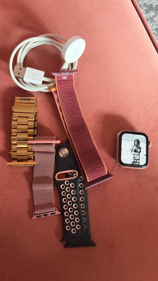 Apple Watch SE + Cellular Oro 40mm