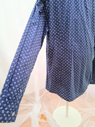 Camisa de algodón estampada M. 40. 