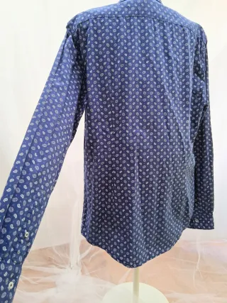 Camisa de algodón estampada M. 40. 