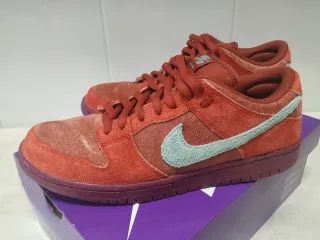 Nike SB Dunk Low Pro Mystic Red/Emerald Rise