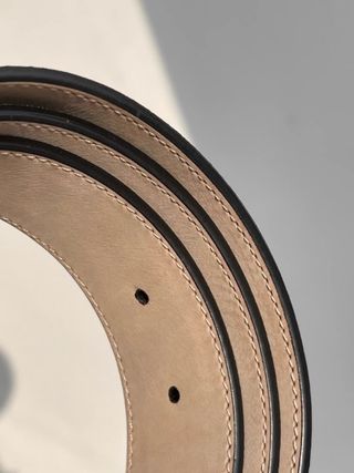 Cinturón Gucci GG Beige Marrón Hebilla Plateada