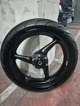 Rueda Honda CBR F4
