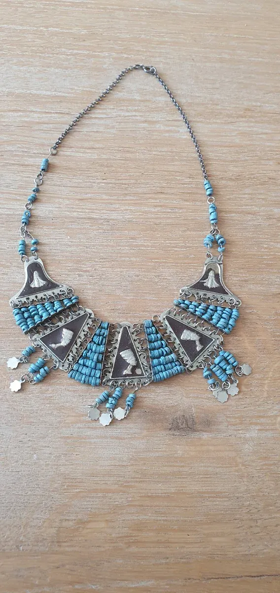 Collana stile egizio Nefertiti perline blu