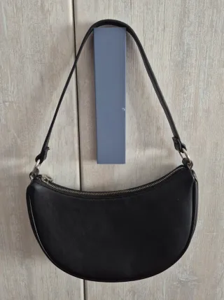Bolso media luna negro Pull&Bear