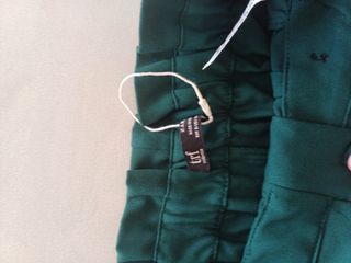 Pantalón corto verde botella