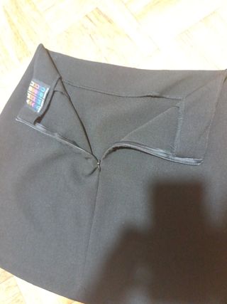 Falda corta negra vestir