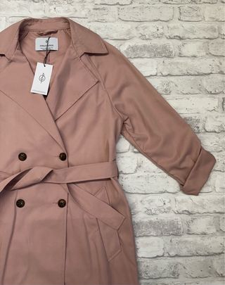 Gabardina Fluida Stradivarius 