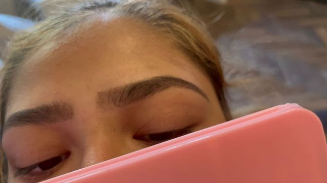 Pestañas y Cejas con Depilacion y Henna - Promo