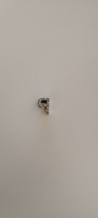 Charm Letra P Pandora Plata