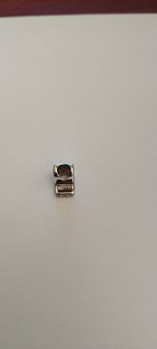 Charm Letra P Pandora Plata
