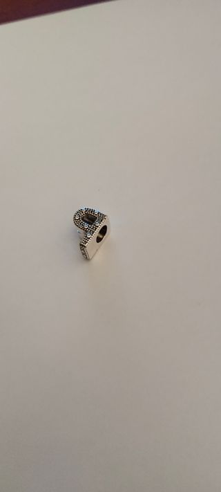 Charm Letra P Pandora Plata