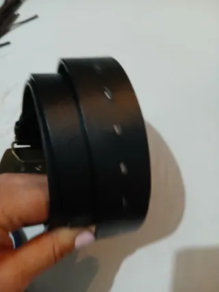 Cinturone nero in pelle