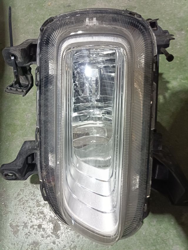 Antiniebla Kia Carens