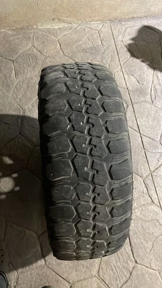 RUEDA CON LLANTA JEEP 5x114,3 31”