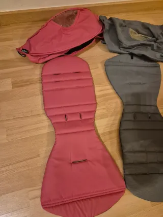 Carrito Yoyo Babyzen + fundas extras y otros.