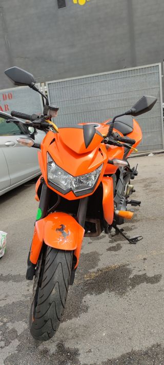 Kawasaki Z750 Naranja