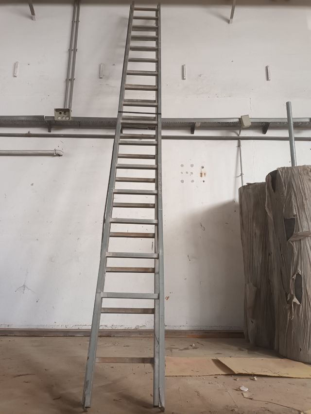 Escalera de fibra profesional