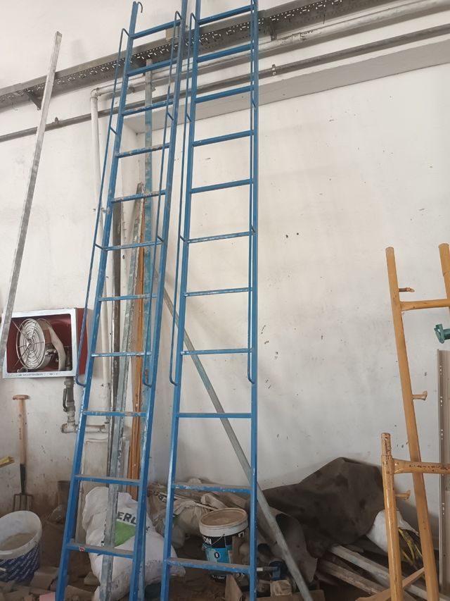 Escalera de fibra profesional