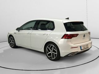 Volkswagen Golf Style eTSI