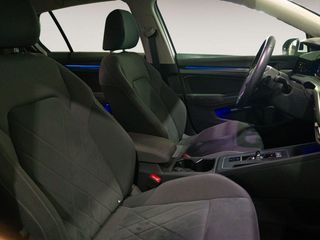Volkswagen Golf Style eTSI